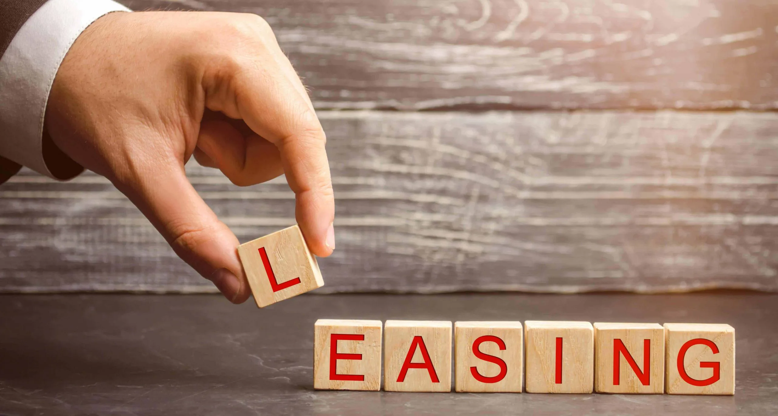 Leasing Advantages and Disadvantages of Commercial Real Estate | Assetmonk